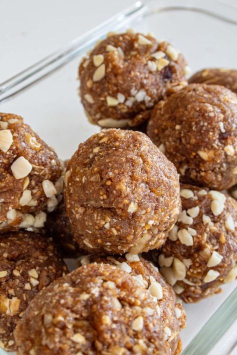 These Fig Energy Balls are bite-sized wonders that offer a wholesome alternative to sugary snacks. Whether you're looking to satisfy your midday cravings or fuel up before exercise, discover why fig energy balls can be a healthier snack and hypo option. Fig Energy Balls, Blood Sugar Balancing Meals, Vegan Energy Balls, Cholesterol Lowering, Cholesterol Lowering Foods, Sugar Free Cookies, Blood Sugar Management, Peanut Butter Recipes, Eat Fruit