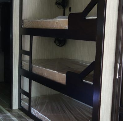 triple-bunk-bed-1 Triple Bunk Beds Plans, Rv Bunk Beds, Murphy Bunk Beds, Bunk Bed Plan, Triple Bed, Triple Bunk Beds, Custom Bunk Beds, Triple Bunk Bed, Triple Bunk