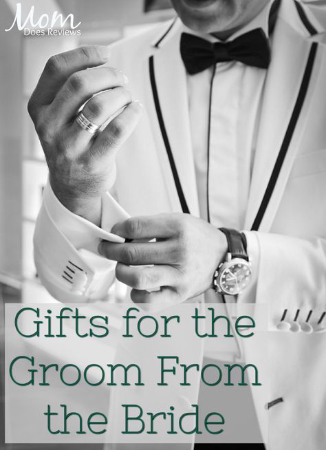 Gift For Groom From Bride, Gifts For The Groom, Gifts For Groom, Bride On Wedding Day, Gifts For Bride And Groom, Grandma Fashion, Wedding Gifts For Groom, Wedding Day Gifts, Couple Wedding Rings