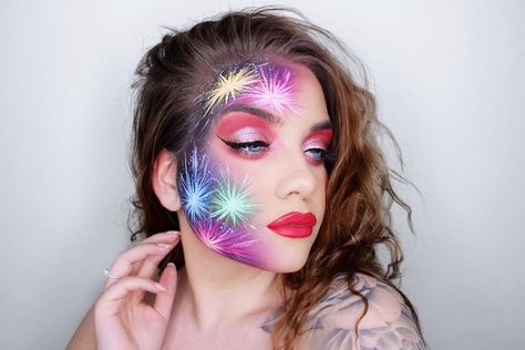 MARIELL LAKSFORS on Instagram: “✨💫🌟 . . . . Fireworks inspired by @rubymediamakeup 💛 . #creativemakeup #makeuplover #motd #makeup #bodypaint #facepaint #christmas…” Fireworks Makeup Look, Fireworks Makeup, Firework Makeup, Fireworks Photography Sparklers, Firework Gender Reveal Party, Firework Tattoo, Dogs And Fireworks, Firework Gender Reveal, Happy Birthday Fireworks