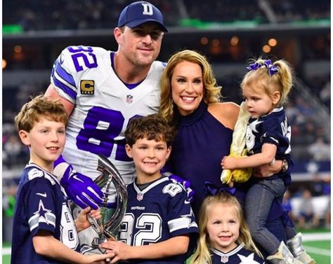 Michelle Witten Michelle Witten is the loving and supportive wife of NFL player, Jason Witten. Her 34-year-old husband currently plays for the Dallas Cowboys. Keep reading to know Michelle Witten’s biography. Michelle Witten’s husband was born Christopher Cowboys Players, Dallas Cowboys Players, Dallas Cowboys Football Team, Dallas Cowboys Baby, Jason Witten, Cowboy Love, How Bout Them Cowboys, Dallas Cowboys Logo, Dallas Cowboys Fans