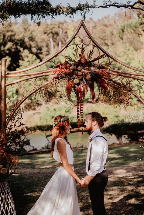 Modern boho luxe wedding arbour. dried and fresh flowers. Berry Delightful, Brookhampton, Western Australia #lararosebotanicalstylist #weddingstylist photographs by light the love Lara Rose, Bride Dress Up, Romantic Dance, Wedding Arbour, White Bride, Groom Looks, Wedding Set Up, Wedding Stylist, Luxe Wedding