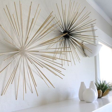 Infuse An Asian Vibe With DIY Bamboo Wall Decor Diy Mid Century, Diy Wand, Metal Tree Wall Art, Bamboo Wall, Mid Century Wall, Deco Floral, Design Sponge, Modern Diy, Wall Sculpture