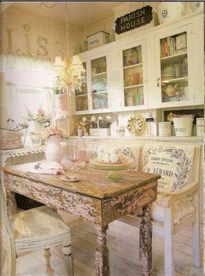 Cottage Kitchen Inspiration, Cocina Shabby Chic, Shabby Chic Decorating, Kitchen French, Styl Shabby Chic, Vibeke Design, Decoration Shabby, Cottage Shabby Chic, Estilo Shabby Chic