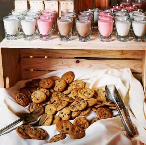 Cookie Station, Snack Station, White Desserts, Dessert Bar Wedding, Cookies And Milk, Milk And Cookies, Snack Table, Milk Bar, Milk Cookies