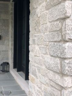 Grey Stone House Exterior, White Stone House Exterior, Natural Stone Exterior, Grey Stone House, Grey Brick Houses, Stone Cladding Exterior, Stone Veneer Exterior, Clean Modern Aesthetic, Stone Exterior Houses