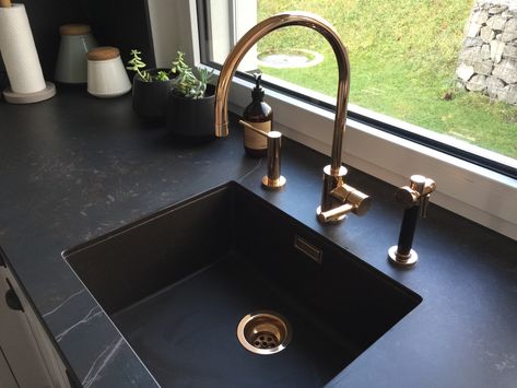 Gold Taps Kitchen, Basement Wet Bar Ideas, Copper Fixtures, Soapstone Counters, Soapstone Countertops, Kitchen Sink Design, Rosé Gold, Sink Design, Old Kitchen