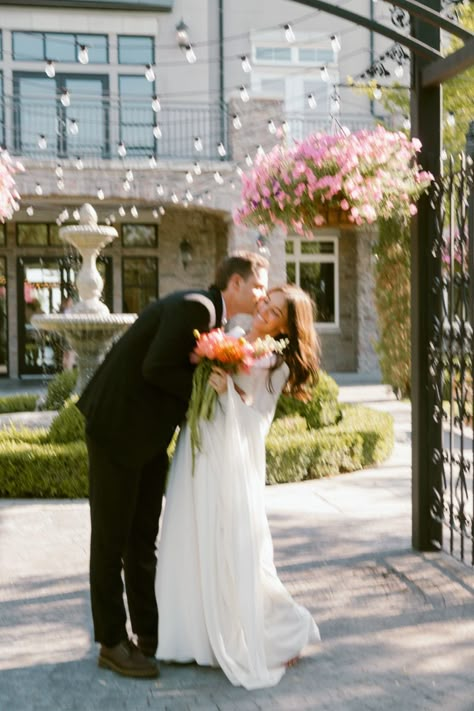 wedding photo inspo. engagement photo inspo. candid wedding photography. candid couples photos. arizona wedding photographer. utah wedding photographer. oregon wedding photographer. elopement photo inspo. pnw engagement photos. oregon forest engagements. forest park engagement photo session. elopement photographer. candid wedding and elopement photos. summer wedding photos. bridal photos. summer bride. 2024 bride. colorful wedding photo inspo. film wedding photography. wedding film aesthetic. s Pink Wedding Bride And Groom, Sunny Wedding Photography, Wildflower Wedding Photos, Light And Bright Wedding Photos, Garden Party Wedding Photos, Film Style Wedding Photography, Bright Wedding Photos, Whimsical Wedding Photos, Casual Wedding Photoshoot