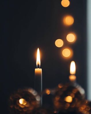 Winter Wallpapers, Art Blending, Candles Dark, Light Aesthetic, Creative Media, Timeline Design, Single Candle, Story Ideas Pictures, Candle Aesthetic