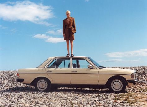 Zara Relaxed Style Spring 2019 Lookbook | Fashion Gone Rogue Car Editorial, Edie Campbell, Car Poses, Spanish Fashion, Summer Lookbook, Old Car, Retro Cars, Photoshoot Inspiration, Fashion Photoshoot