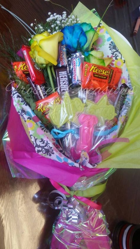 Dance Recital Candy Bouquet Recital Bouquet, Dance Bouquet Ideas, Dance Recital Gift Ideas, Dance Recital Flowers Bouquets, Flowers For Dance Recital, Dance Recital Gifts Diy, Dance Recital Candy Bouquet, Candy Bouquet For Dance Recital, Graduation Candy Lei