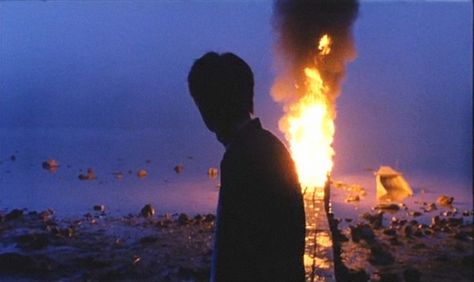 "Distance" (2001, Hirokazu Koreeda) Hirokazu Koreeda, Still Frame, Film Lovers, Screen Caps, Framing Photography, City Of Angels, Realistic Art, Film Stills, Movie Art