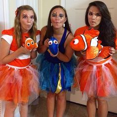 Finding Dory Costume Diy, Diy Dory Costume, Nemo And Dory Costume, Finding Dory Costume, Nemo Outfit, Dory Costume, Finding Nemo Costume, Nemo Costume, Easy Diy Halloween Costumes