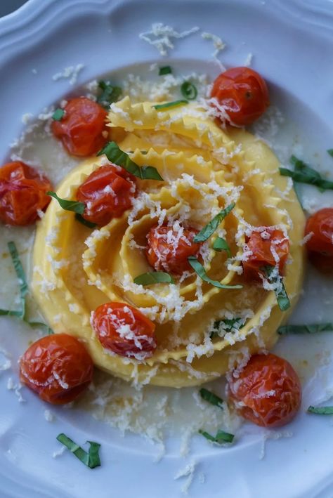 Smoked Scamorza & Roasted Tomato Pasta Pinwheel Pasta Table, Orzo Risotto, Easy Weeknight Recipes, Roasted Tomato Pasta, Whipped Ricotta, Stuffed Pasta, Lemon Orzo, Mini Meatballs, Cherry Tomato Pasta