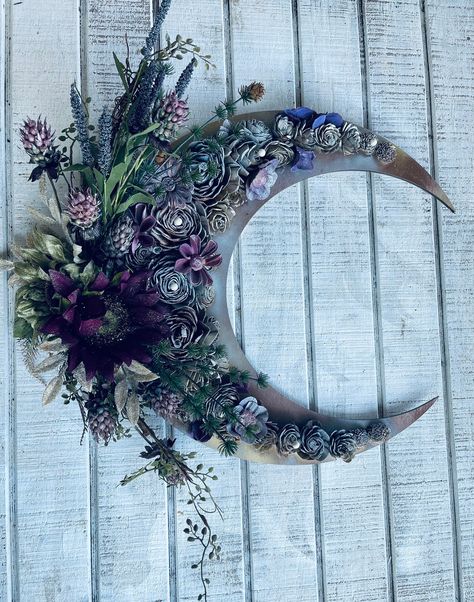 Forest Pics, Moon Wreaths, Crescent Moon Wreath, Gold Glitter Paint, Unique Wreaths, Wood Roses, Moon Wreath, Wood Moon, Fall Purple