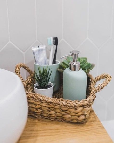 Organize Toothbrushes Ideas, Qtip Storage Ideas Bathroom, Bathroom Counter Organization Toothbrush, How To Store Toothbrushes Bathroom, Vanity Decor Ideas Bathroom, Farmhouse Bathroom Sink Decor, Modern Rustic Bathroom Decor, Back Of Toilet Decor Ideas, Luxury Apartment Bathroom