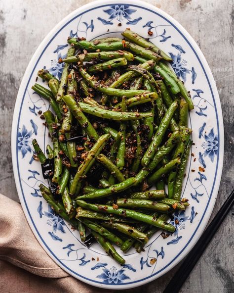 Sichuan Dry-Fried Green Beans Dried Green Beans, Green Beans Vegan, Dry Fried Green Beans, Tempura Sushi, Pickled Mustard Greens, Roasted Cauliflower Steaks, Chia Recipes, Vegetable Quinoa, Fried Green Beans