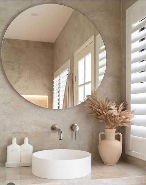 Bathroom Vanity With Round Mirror, Vanity With Round Mirror, Minimalist Modern Bathroom, White Fish Scale Tile, Warm Bathroom, Coastal Interior, White Room Decor, Bathroom Inspiration Modern, Matte Material