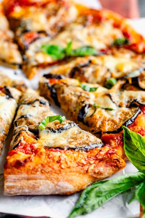 Best news ever: Dinner can be ready in 35 minutes flat when this Eggplant Pizza is on the menu for pizza night! That’s faster than delivery! Everyone will love how this easy homemade pizza tastes like a combination of eggplant parmesan and pizza! Eggplant Parmesan Pizza, Eggplant Parm Pizza, Pizza With Eggplant, Pizza Eggplant, Eggplant Pizza Recipe, Fancy Cooking, Honey Pizza, Eggplant Pizza, Sauteed Eggplant