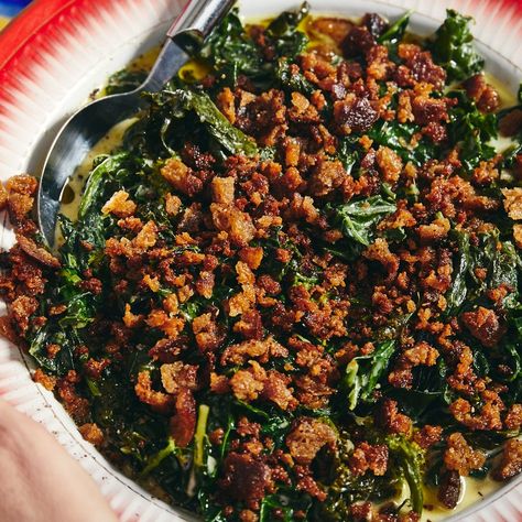 Creamed Greens, Starchy Sides, Christmas Side Dish Recipes, Alison Roman, Creamed Kale, Roman Food, Christmas Side Dishes, Creamed Spinach, Greens Recipe