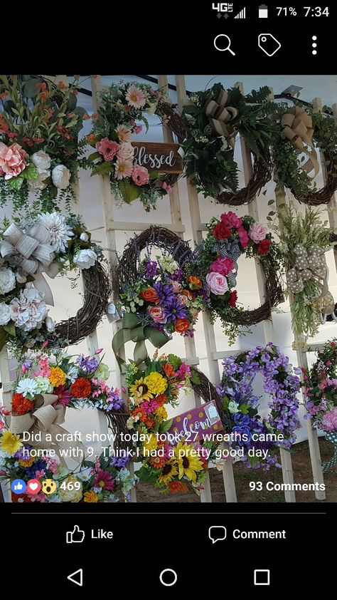 Displaying Wreaths At Craft Show Booth Ideas, Wreath Market Display, Wreath Craft Show Display, Craft Fair Wreath Displays, Wreath Craft Show Display Ideas, Craft Fair Displays For Wreaths, Wreath Booth Display Ideas, Craft Fair Wreath Display Ideas, Craft Show Wreath Display Ideas