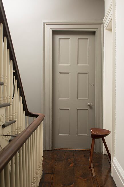 Ideas for Beautifully Painted Hallways - Benjamin Moore's Pashmina AF-100. Via @benjamin_moore Best Hallway Paint Color, Red Feature Wall, Neutral Hallway, Painted Hallway, Hallway Paint Colors, Hallway Paint, Bold Paint Colors, Dark Grey Paint, Hallway Colours