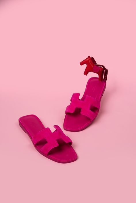 Hermès Rose Extreme Suede Oran Sandals Hermes Sandals, Hermes Shoes, Personal Shopper, Moon, Sandals