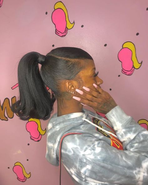 YourObsession 💎🇬🇾 on Instagram: “High ponytail With Swoop bangs By Me💎 Book Me ‼️ 💎 Booking Info In Bio Ladiess 💎💎💎#Frontal #frontalinstall #frontalsewin #frontalwig…” Barbie Ponytail, Weave Ponytail Hairstyles, Weave Ponytail, Hair Ponytail Styles, Hair Laid, Sleek Ponytail, Ponytail Styles, Baddie Hairstyles, Hair Bundles