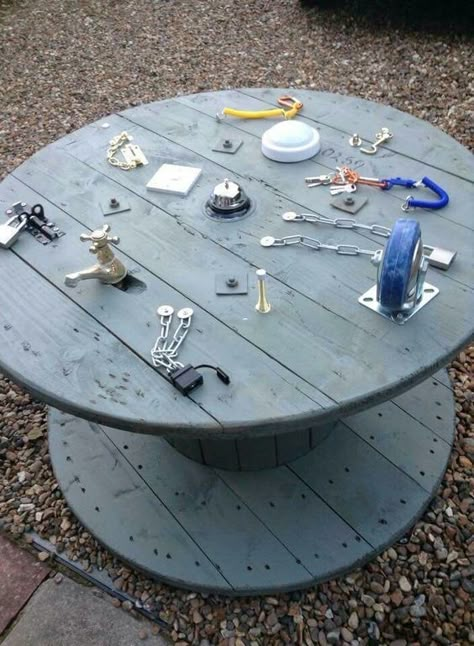 Create+budget+friendly+&+playful+indoor/outdoor+resources+by+upcycling+and+repurposing+wooden+spools+and+cable+reels.+Clever+ideas+to+inspire+early+childhood+teachers+and+parents. Cable Reel Ideas Eyfs, Cable Reel Ideas For Kids, Wooden Cable Reel, Eyfs Outdoor Area, Cable Reels, Outdoor Learning Spaces, Spool Tables, Cable Spool, Cable Drum