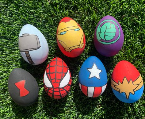 Spider Man Easter Egg, Disney Egg Decorating, Easter Egg Marker Designs, Easter Egg Painting Ideas Disney, Cool Egg Designs, Egg Design Ideas Creative, Disney Easter Eggs Decorating, Easter Egg Designs Creative, Egg Ideas Easter