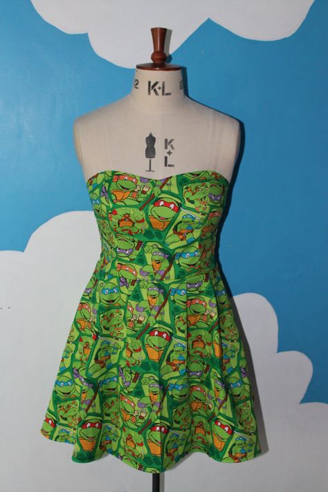 This one of a kind Teenage Mutant Ninja Turtles dress: Ninja Turtle Shells, Geek Clothes, Ninja Turtle Party, Nerd Fashion, Geek Girls, Heart Dress, Sweet Heart, Geek Chic, Mutant Ninja