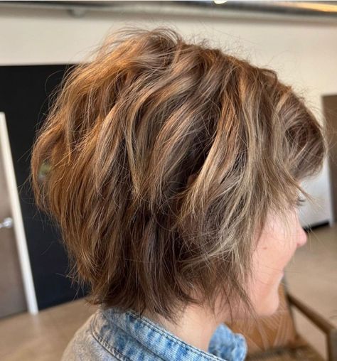 Bixie 2022, Graduated Hair, Bixie Haircut, Short Shag Haircuts, Shaggy Short Hair, Wedding Readings, Bob Hairstyles For Fine Hair, Short Layered Haircuts, Hair Color For Women