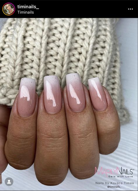 Nude and white colors idea Nude Beach Nails, Milky White Nails With Abstract Design, Nail Extension Designs Nude Color, Nude Nails With White Lines, Nude To White Ombre Nails Almond, Tan White Ombre Nails, White Tip Nail Designs, Ig Nails, White Tip Nails