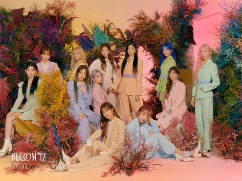 IZ*ONE reveals group shots for 'BLOOM*IZ' | allkpop Bloom Iz, Heart Iz, Color Iz, Young K, Sakura Miyawaki, Wallpaper Dekstop, Avicii, Cnblue, Boys Over Flowers