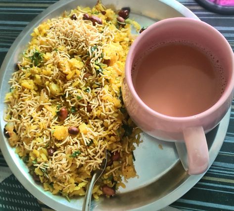 Poha & chai 😋 Food Pictures, Quick Saves