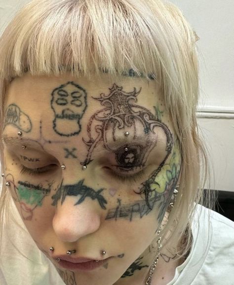 Messy Tattoo Style, Aim Tattoo, No Regrets Tattoo, Sick Tattoo, Tattoo Fails, Bad Tattoos, Face Tattoos, Face Tattoo, Dope Tattoos