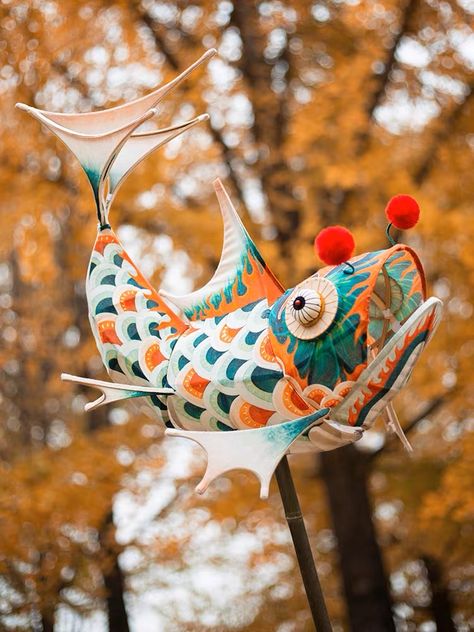 Japanese Kite, Flying City, Fish Lanterns, Paper Fish, Elements Tattoo, Hippie Designs, Japanese Fish, Tattoo Project, Korean Art