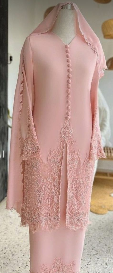 Pakistani Engagement Dresses, Baju Kurung Moden Style, Butterfly Wedding Dress, Eid Fashion, Nikah Outfit, 1950s Fashion Women, Nikah Dress, Bride Dress Simple, Wedding Dress Outfit