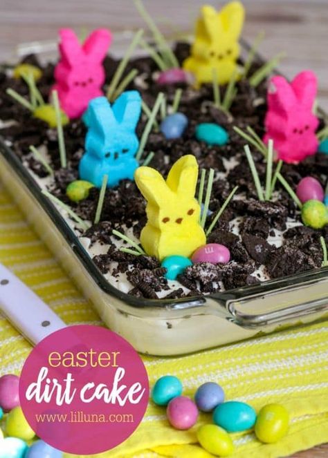 Fun Ways to Eat Peeps Easter Dirt Cake Recipe, Dirt Cake Recipe, Easter Oreos, Easter Dirt Cake, Oreo Dirt Cake, Peeps Recipes, Yummy Easter Desserts, Dirt Cake Recipes, Peeps Cake