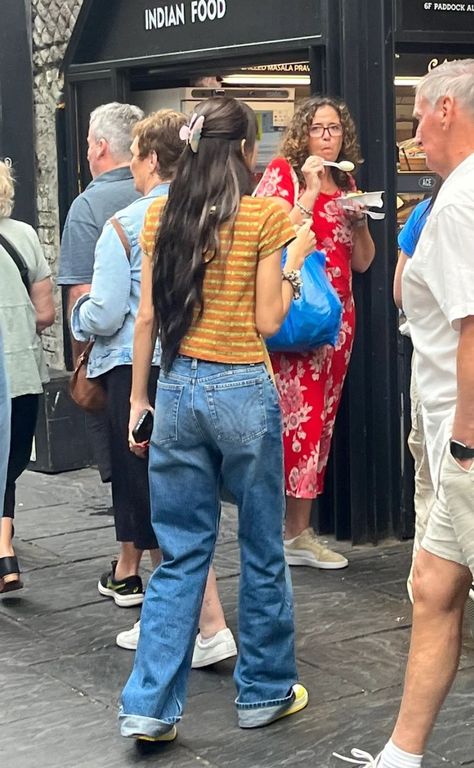 Camden Market London, Jennifer Lawrence Style, Camden Market, Lisa Lisa, Lalisa Money, Casual Indian Fashion, Lisa Lalisa, Shoes Outfit Fashion, Hair Stylist Life