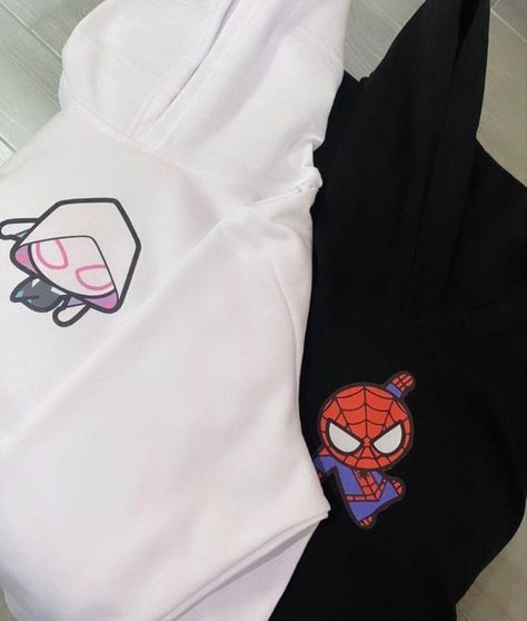 Matching Hoodies For Couples Spiderman, Matching Hoodies For Couples, Vintage Nike Sweatshirt, Matching Hoodies, Best Friend Outfits, Cute Couple Outfits, Stylish Hoodies, Trendy Hoodies, Diy Clothes Design