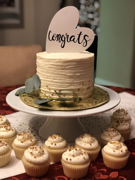 Simple Congratulations Cake, Congrats Cake Ideas, Congratulations Cake Ideas, Simple Graduation Cakes, Congrats Cake, Congratulations Cake, Simple Cake Designs, Foodie Instagram, Instagram Party