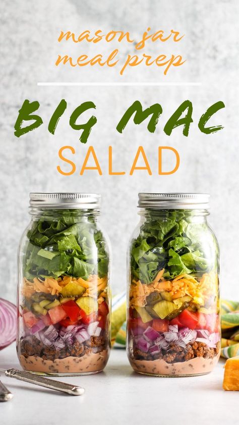 Large Volume Low Calorie Meals, Work Salad, Mason Jar Meal Prep, Assembly Ideas, Mason Jar Lunch, Prepping Ideas, Salad Jar Recipe, Big Mac Salad, Jar Meals