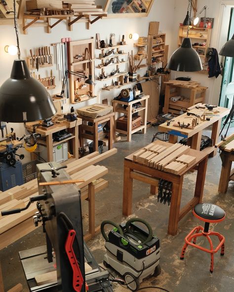 @ateliermateus #marcenaria #woodworking #workbench #toolstorage #atelier #lisboa Wood Working Studio, Carpenter Workshop, Woodworking Studio, Wooden Workshops, Wood Workshop, Design Studio Workspace, Workshop Layout, Tool Storage Cabinets, Jewellery Studio