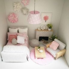 Barbie House Furniture, Diy Girls Bedroom, Diy Barbie House, Doll Furniture Diy, Diy Barbie Furniture, Doll House Plans, Mini Doll House, Doll House Crafts, Barbie Doll House