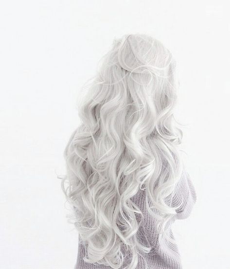 Long Wavy Silver Hair, Long White Braid, Long White Hairstyles For Women, Long White Hair Wig, Bright White Hair, White Hair Styling, Long Curly White Hair, Silver Hair Aesthetic, White Hair Hairstyles