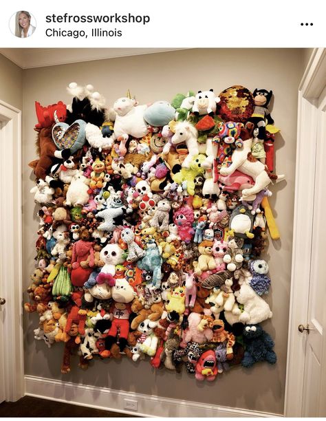 Plushie Wall Storage, Recycled Toys, Homemade Valentines Day Cards, Diy Bathroom Furniture, Trash Art, Hamburger Helper, Diy Baby Furniture, Smart Home Design, Homemade Valentines