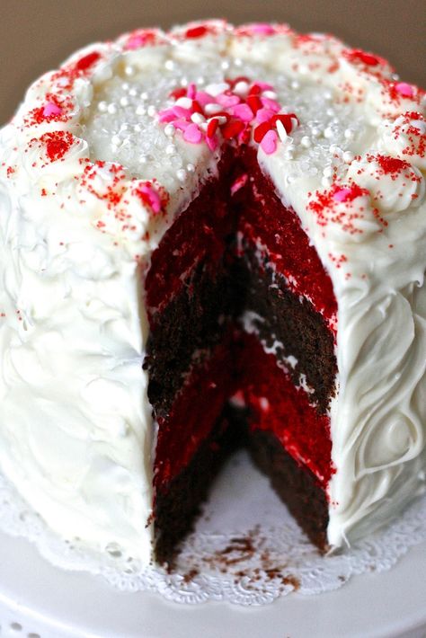 Indigo Scones: Mini Red Velvet and Chocolate Layer Cake Red Velvet Layer Cake, Red Velvet Chocolate Cake, Christmas Red Velvet, Red Velvet Cakes, Velvet Cakes, Red Chocolate, Cake Decoration Ideas, Easy Chocolate Cake, Red Cake