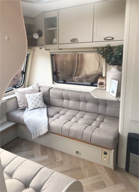 Big Caravan Interior, Renovate Caravan, Caravan Upcycle, Husvagn Makeover, Caravan Awning Interior, Caravan Diy, Caravan Upholstery, Caravan Renovation Diy, Caravan Interior Makeover