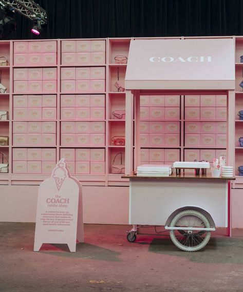 Coach Announces New Immersive Pop-Up Paying Homage To The Brand’s History – WindowsWear Beauty Pop Up Event, Beauty Pop Up, Brand Pop Up, Pop Up Booth, Brand Activation Ideas, Marketing Activations, Brand Activations, Ice Cream Cart, Brand Pop